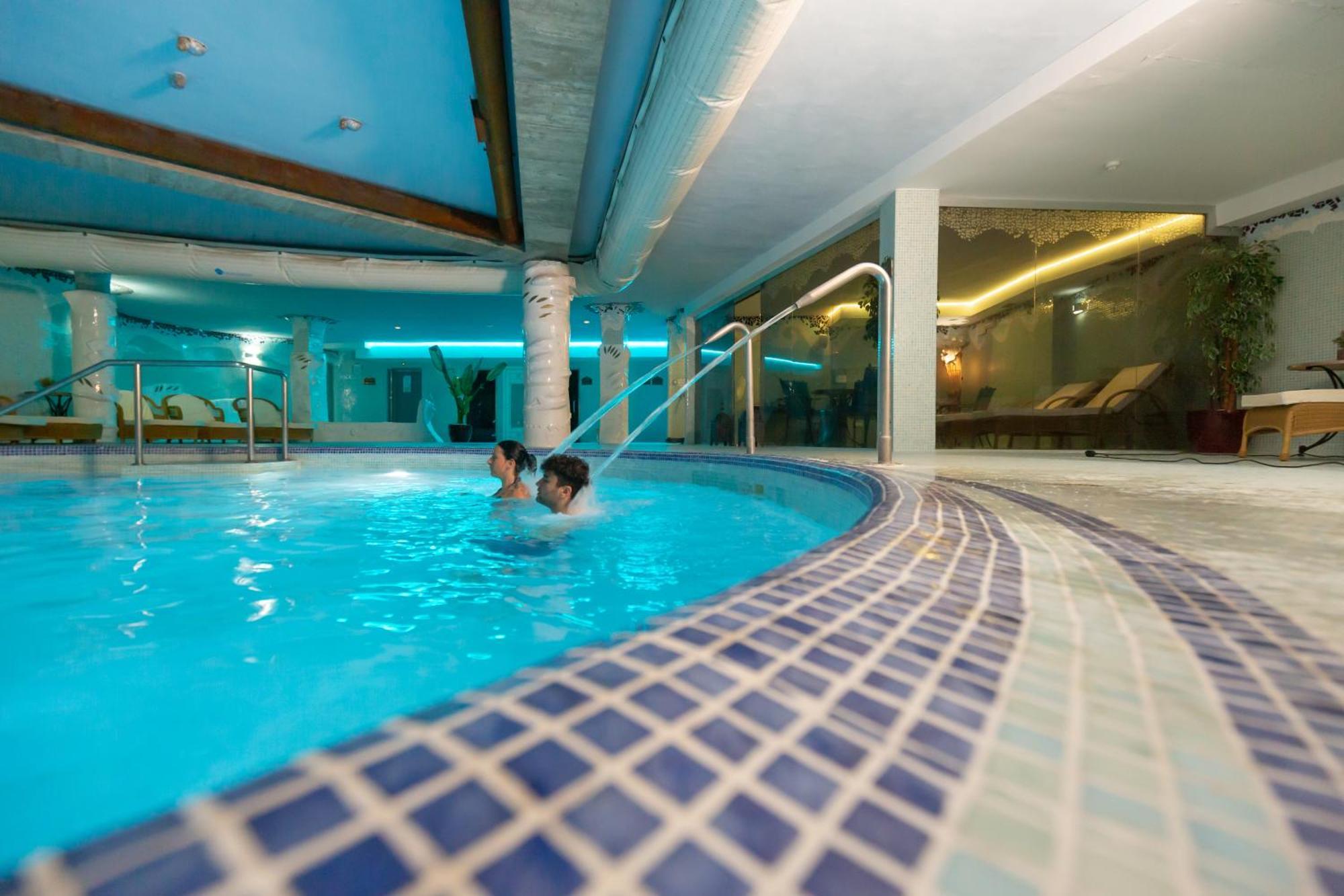 Daniya Denia Spa & Business 4* Exteriör bild